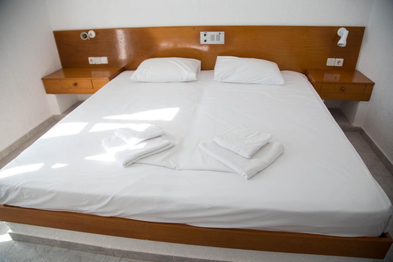 Aparthotel Artemis Makrýgialos Zewnętrze zdjęcie